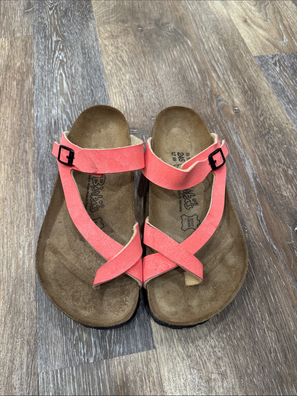 Like new, Birkenstocks (Birki’s), size 7 (38), coral